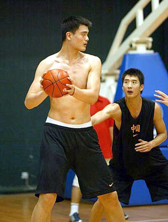 與其一味吐 與其一味吐