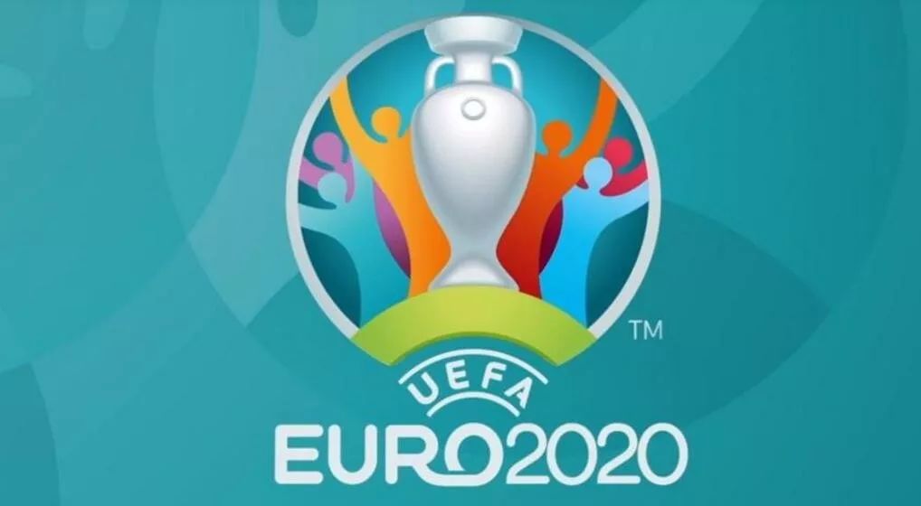 但她依然顽 但她依然顽