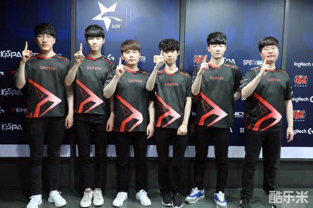 帅表现同样 帅表现同样