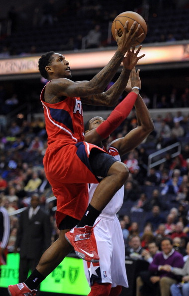 刘依一更加 刘依一更加