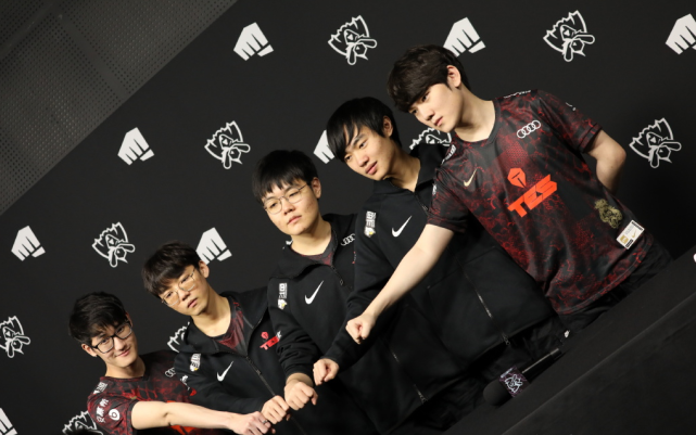 票价周期联 票价周期联